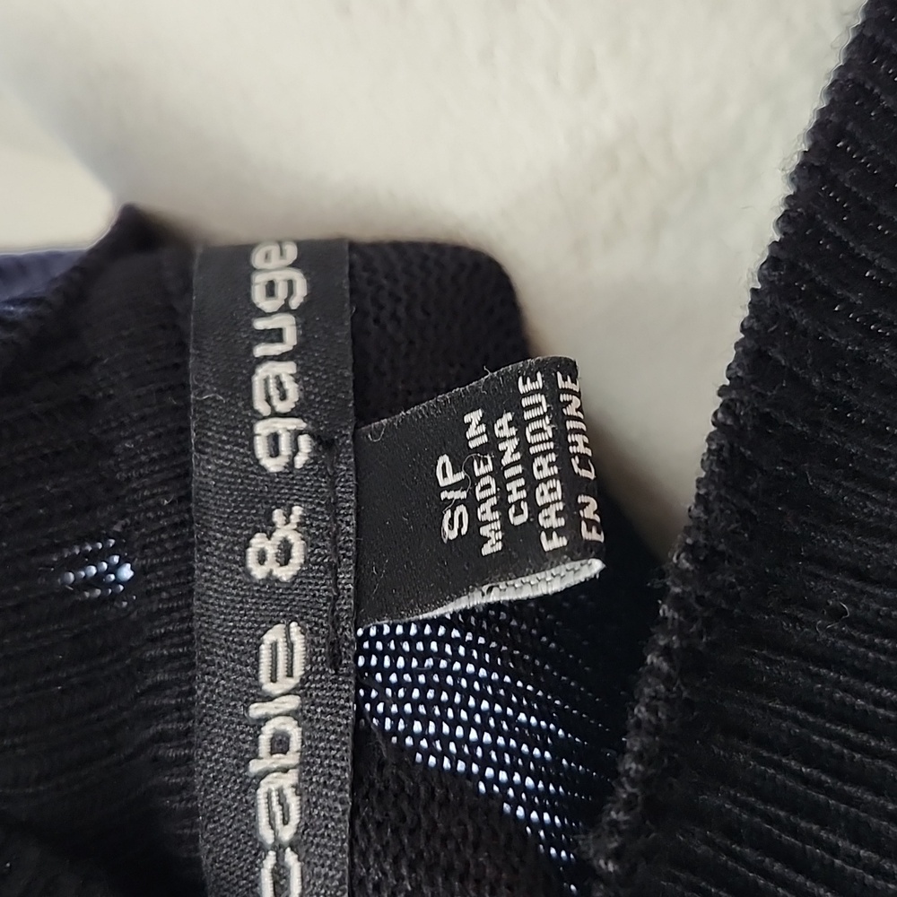 Cable & Gauge Black Knit Top - Picture 4 of 4